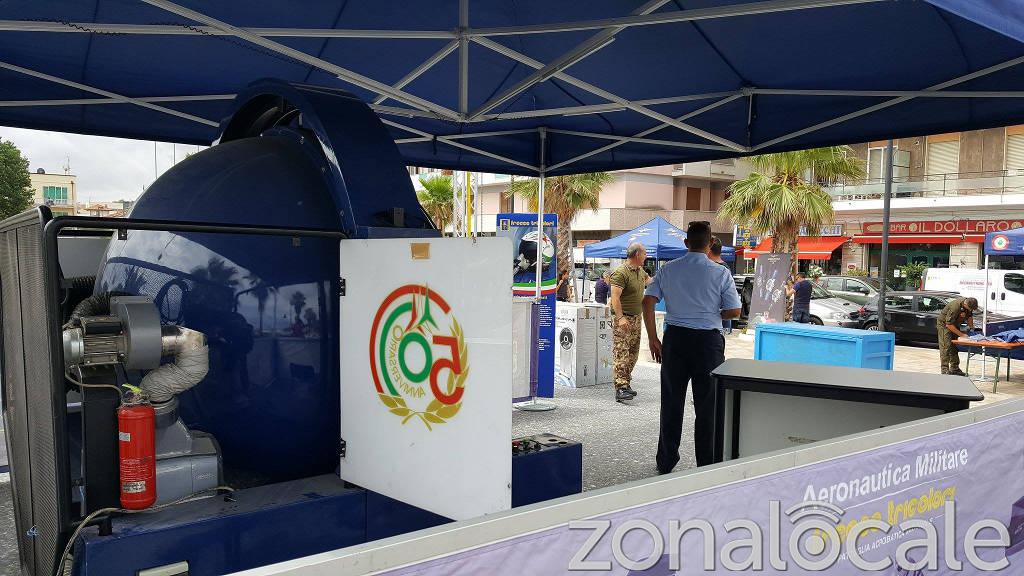 Simulatore e stand tutto pronto per le Frecce Tricolori Zonalocale