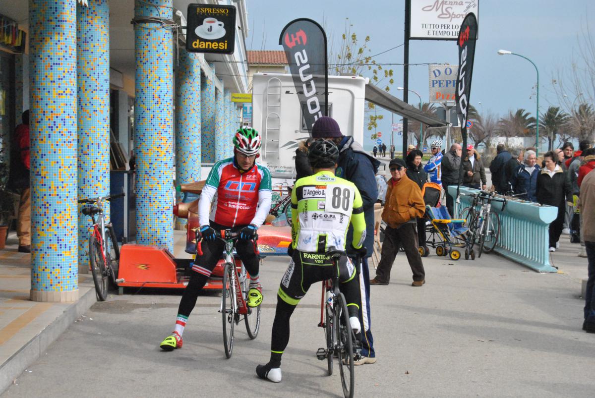 Tanti i ciclisti protagonisti dell’ottavo Trofeo Carnevale 61 dsc 4001