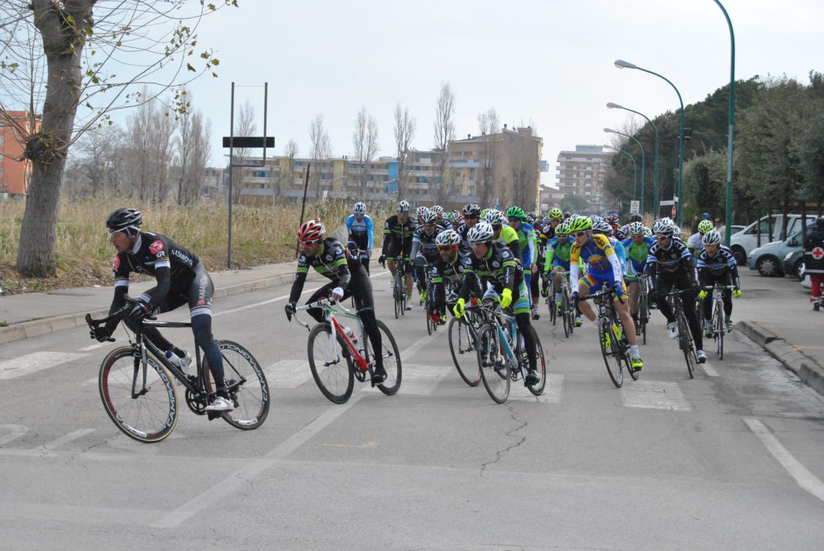 Tanti i ciclisti protagonisti dell’ottavo Trofeo Carnevale 77 dsc 4033